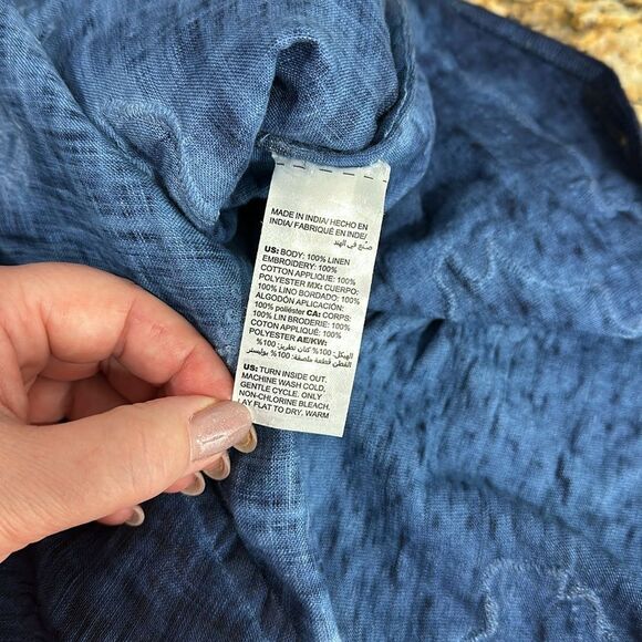 Chico’s Blue Embroidered Linen Relaxed Fit Top Blouse Size 8/10 - Picture 8 of 11